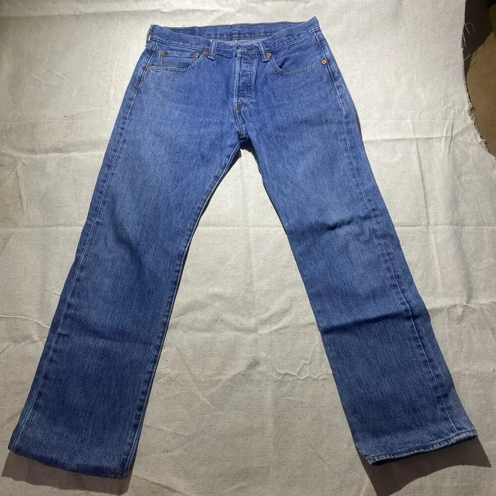 Vintage Levi's 501 Jeans Mens 32x30 Blue Denim 90s Made in USA Button Fly
